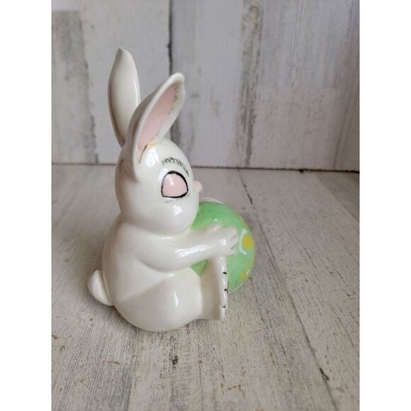 Vintage sitting rabbit egg holding bunny Easter spring decor figure - Picture 6 of 8